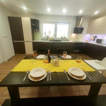 Apartma David Згорнє Горє Екстер'єр фото